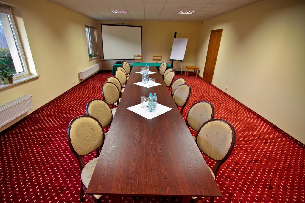 Hotel Milord Pułtusk Kültér fotó