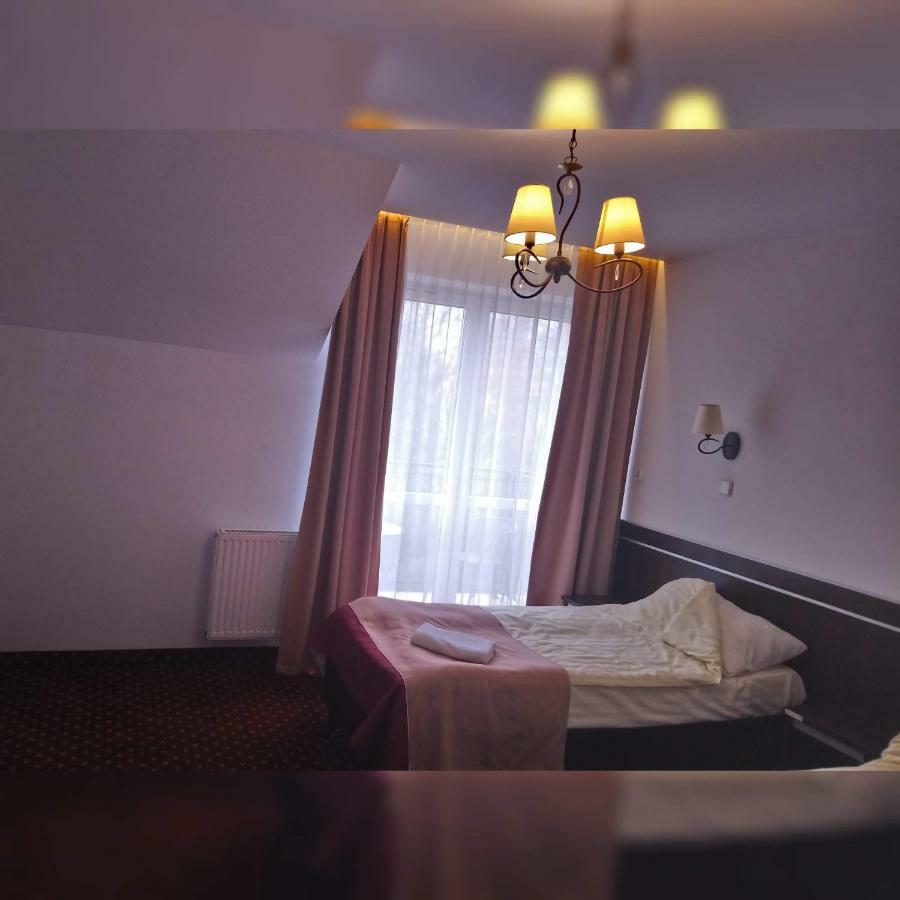 Hotel Milord Pułtusk Kültér fotó