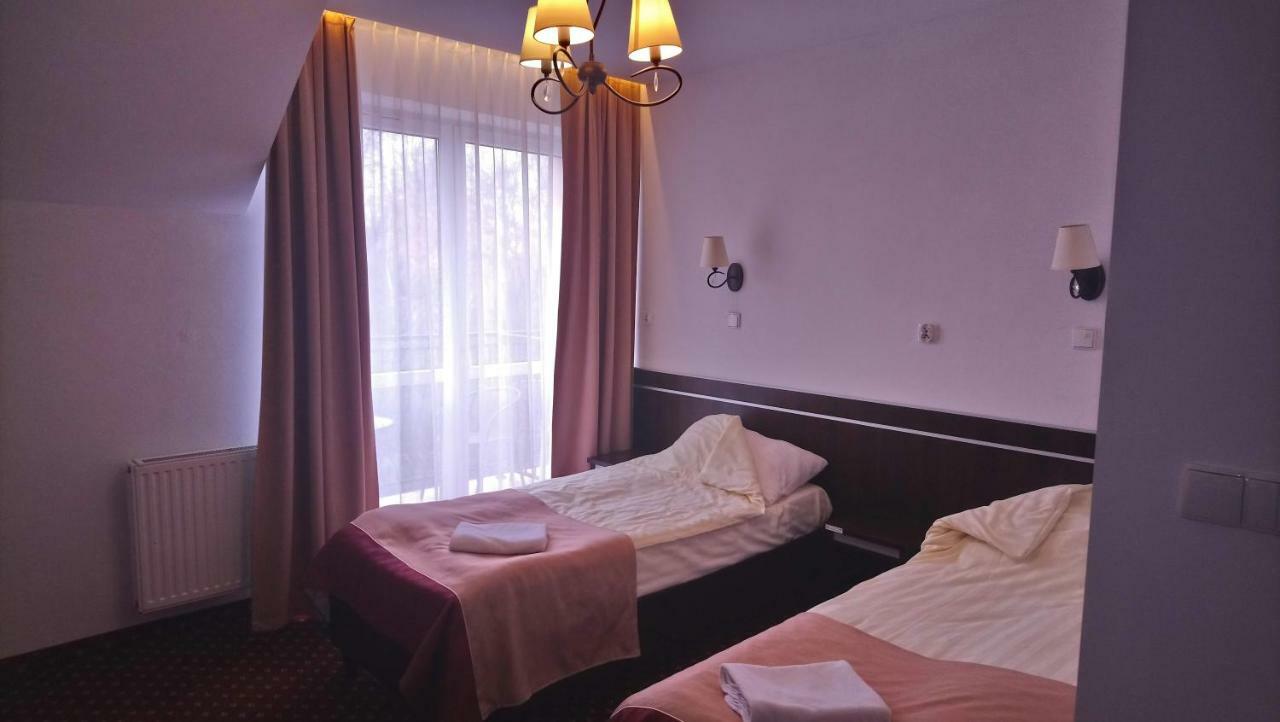 Hotel Milord Pułtusk Kültér fotó