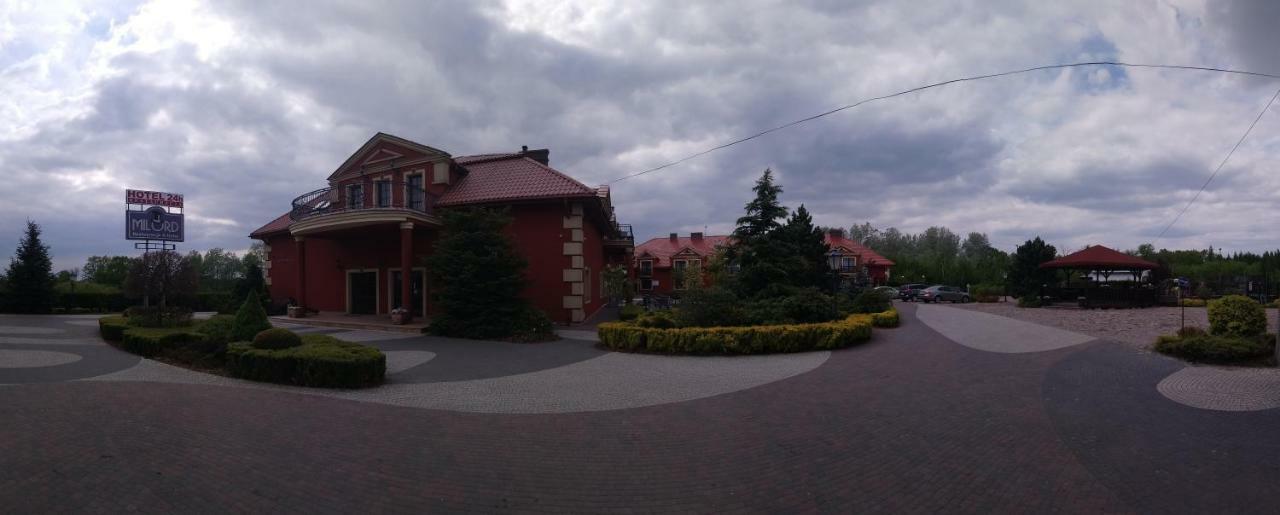 Hotel Milord Pułtusk Kültér fotó