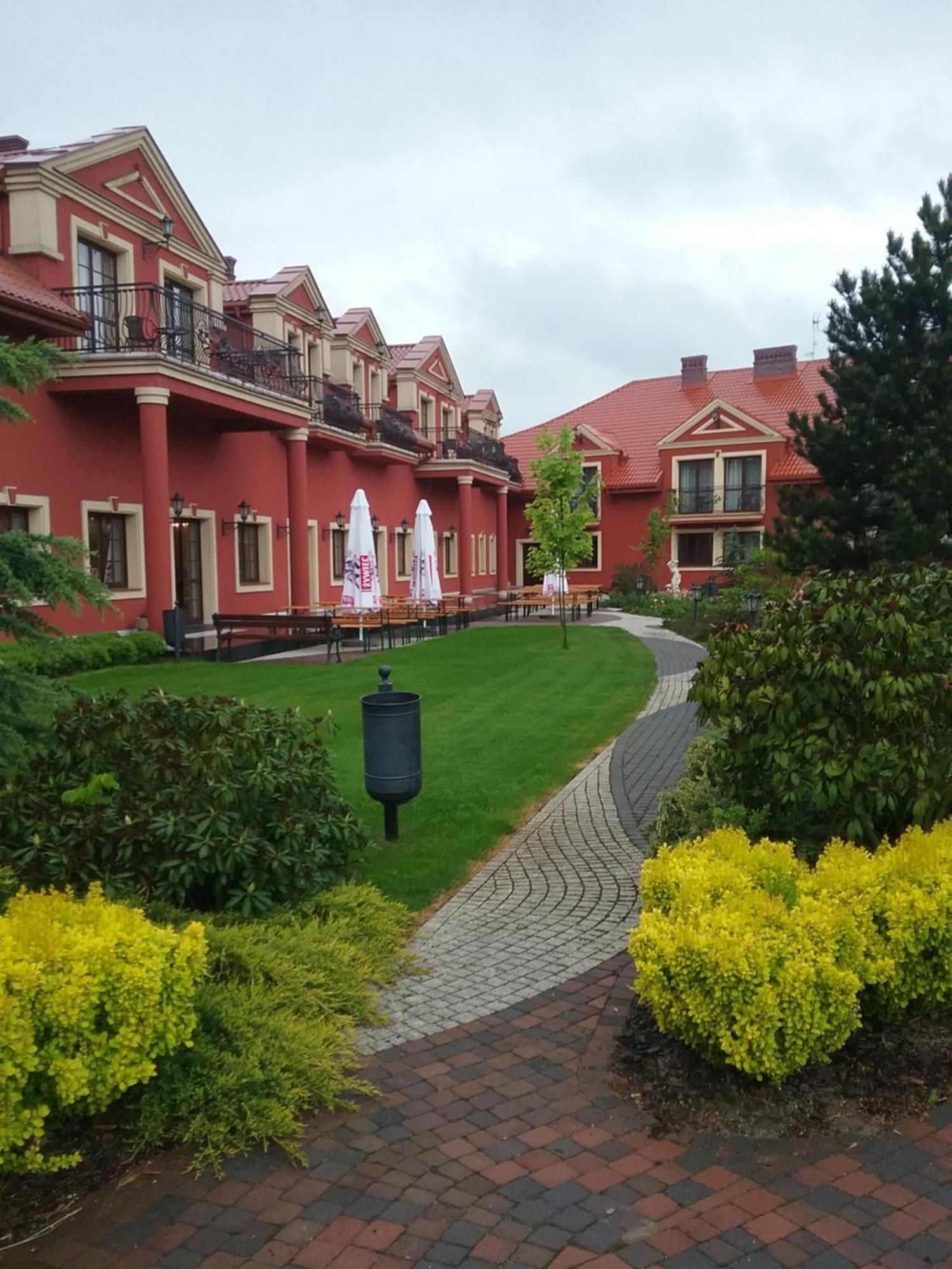 Hotel Milord Pułtusk Kültér fotó